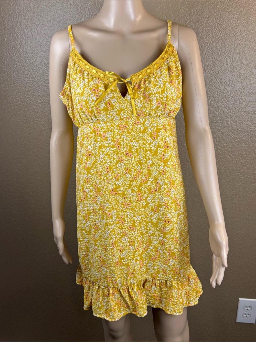 No Boundaries Yellow Floral Sundress XXL Boho Ruffle Hem